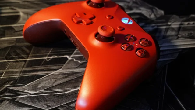 ذراع Xbox Nano: مايكروسوفت تطلق ذراع ألعاب صغيرة بسعر 49.99 دولارًا